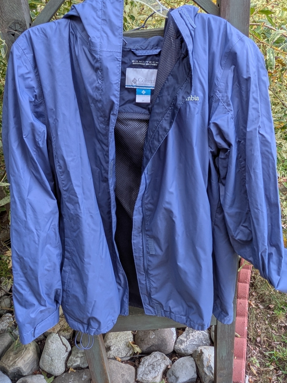 Columbia Women’s 2X Omni-Tech Waterproof Blue Hooded Rain Jacket